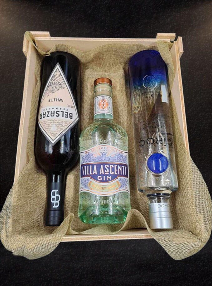 cava800 | Σύνθεση Δώρου σε Ξύλινη συσκευασία 3 φιαλών (Κωδικός 6)