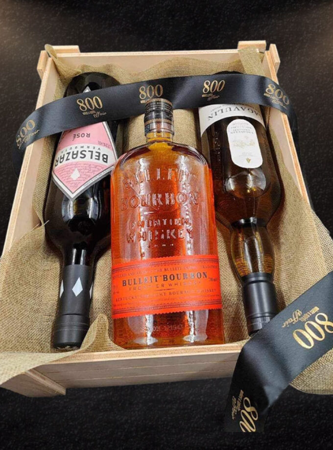 cava800 | Σύνθεση Δώρου σε Ξύλινη συσκευασία 3 φιαλών (Κωδικός 7)
